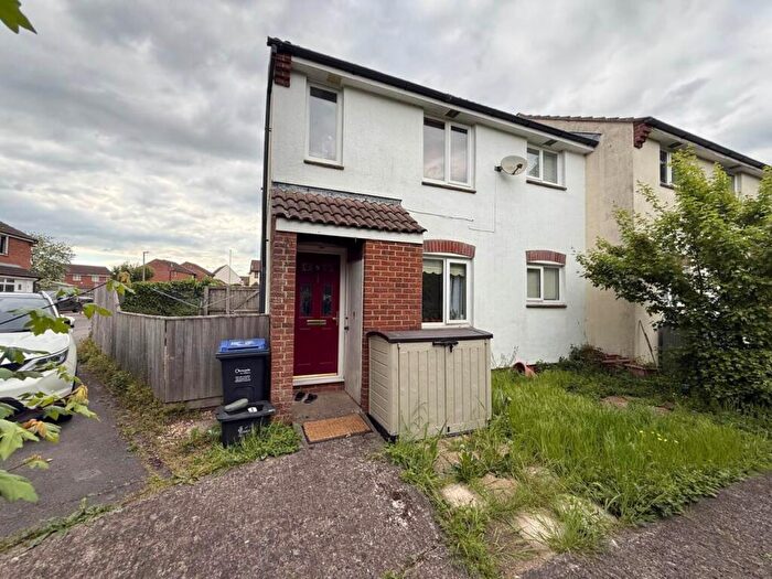 1 Bedroom Flat To Rent In Buckleaze Close, Trowbridge, Wiltshire, BA14