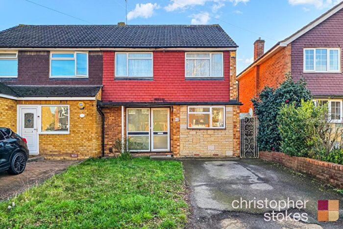3 Bedroom Semi Detached House For Sale In Prospect Road, Cheshunt, Hertfordshire, EN8
