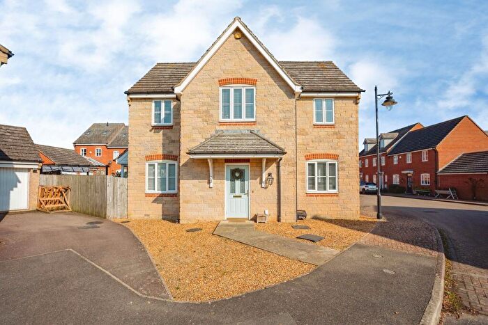 4 Bedroom Detached House For Sale In Coltsfoot Drive, Bourne, PE10