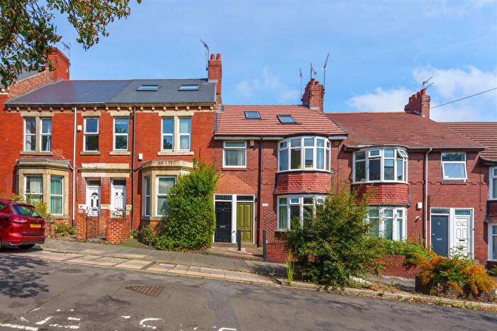 5 Bedroom Maisonette To Rent In * Virtual Tour** Brandon Grove, Sandyford, NE2