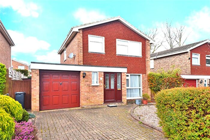 3 Bedroom Detached House For Sale In Cypress Way, Banstead, Surrey, SM7