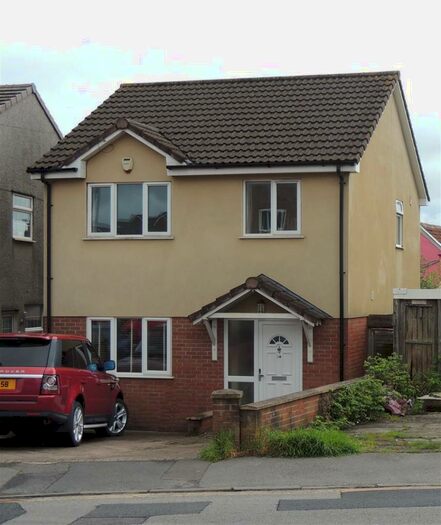 3 Bedroom Detached House To Rent In Brook Road, Bristol, BS5