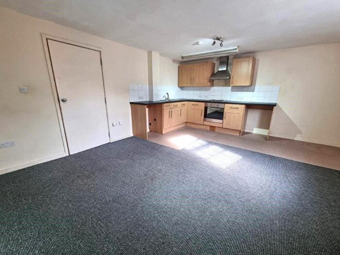 2 Bedroom Flat For Sale In Fore Street, Ipswich, IP4