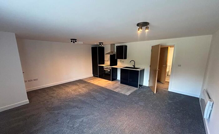 1 Bedroom Flat To Rent In West Street, Chesterfield, S40
