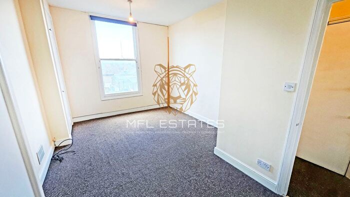 1 Bedroom Flat To Rent In High Street, London, SE25