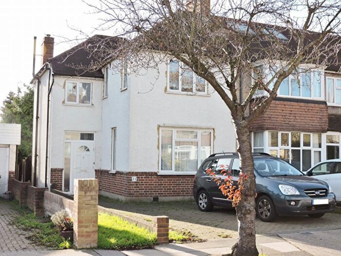 3 Bedroom Terraced House To Rent In Amberwood Rise, New Malden, KT3
