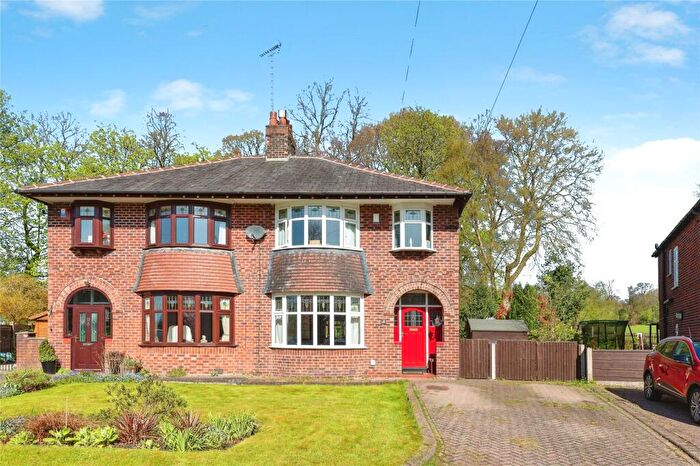 3 Bedroom Semi Detached House For Sale In Timberhurst, Bury, Greater Manchester, BL9