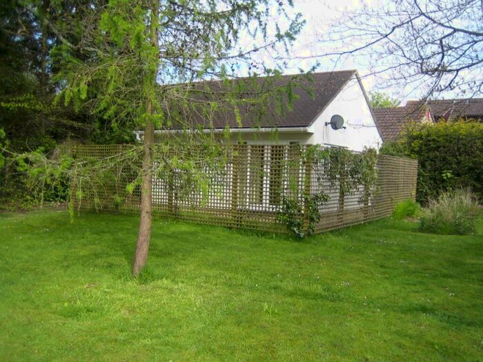 Flat To Rent In Flax Bourton Road Failand, BS8