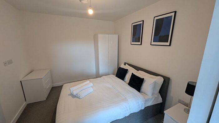 1 Bedroom Flat To Rent In Paragon House, Seymour Grove, M16