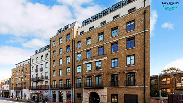1 Bedroom Flat For Sale In Holloway Road, London, N7