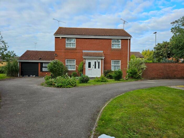 4 Bedroom Detached House To Rent In Mill Lane, Lower Earley, RG6