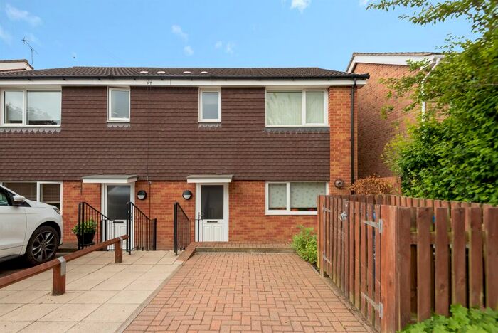 3 Bedroom House To Rent In Switchback Road South, Maidenhead, SL6