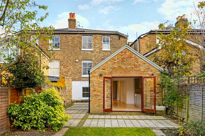 4 Bedroom Semi-Detached House To Rent In Townshend Road, Richmond, Surrey, TW9