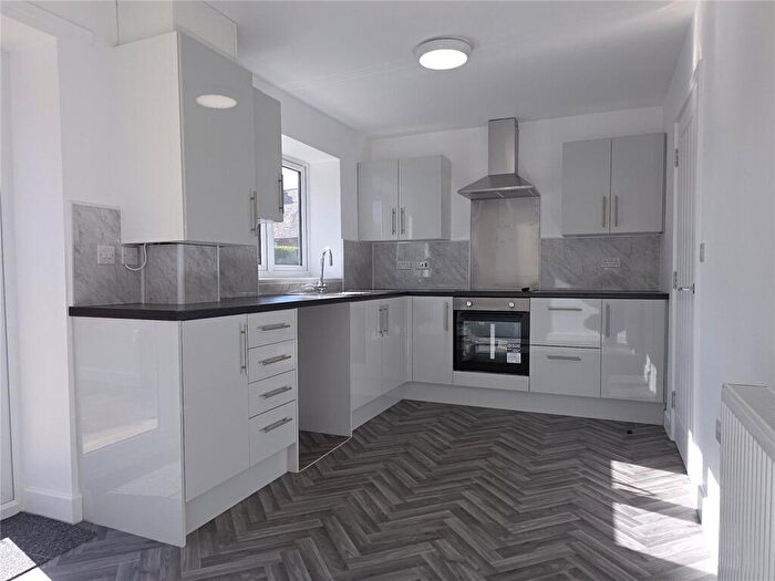 3 Bedroom Detached House To Rent In Minver Crescent, Nottingham, Nottinghamshire, NG8