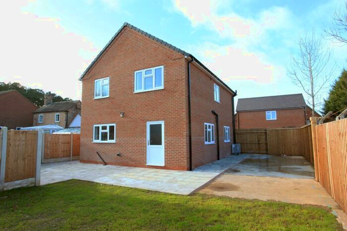 4 Bedroom Detached House To Rent In New Road, Madeley, Telford, TF7