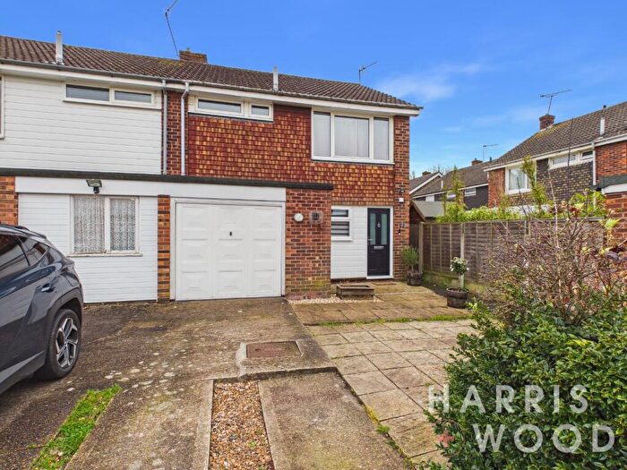 3 Bedroom End Of Terrace House For Sale In Lichfield Close, Colchester, Essex, CO1