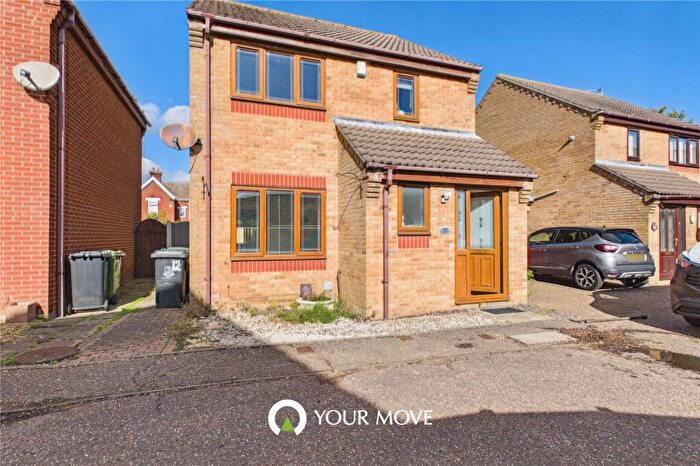 3 Bedroom Detached House To Rent In Germander Court, Bradwell, Great Yarmouth, Norfolk, NR31