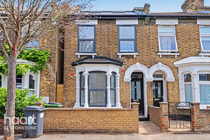 4 Bedroom End Of Terrace House For Sale In Matcham Road, London, E11