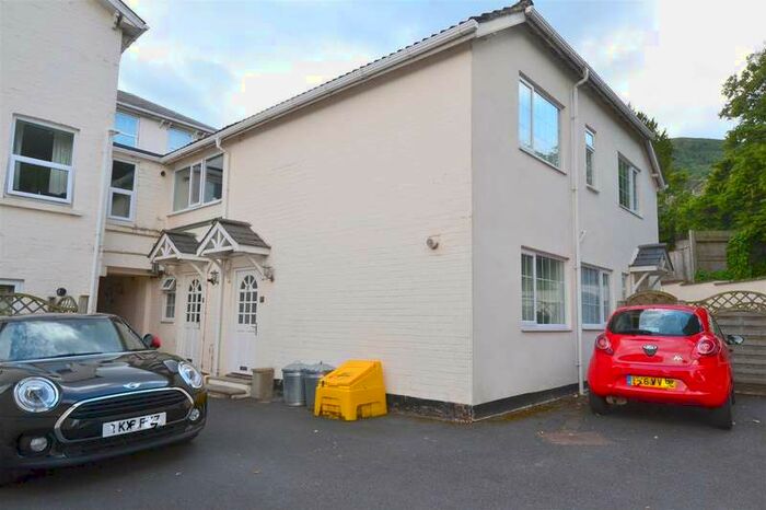 2 Bedroom Apartment To Rent In Flat 13 Victoria Courtalbert Road Northmalvern, WR14