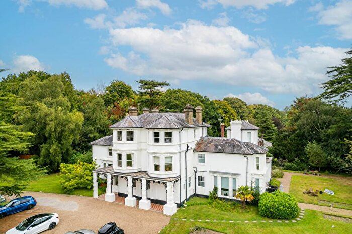 3 Bedroom Penthouse For Sale In Felcourt Road, Felcourt, RH19