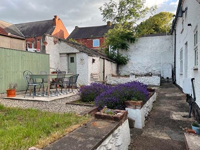 2 Bedroom Cottage To Rent In Castle Street, Whitwick, LE67