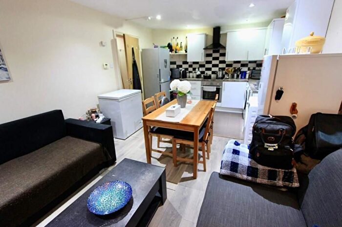 2 Bedroom Flat To Rent In Byron Road, Wembley, HA0