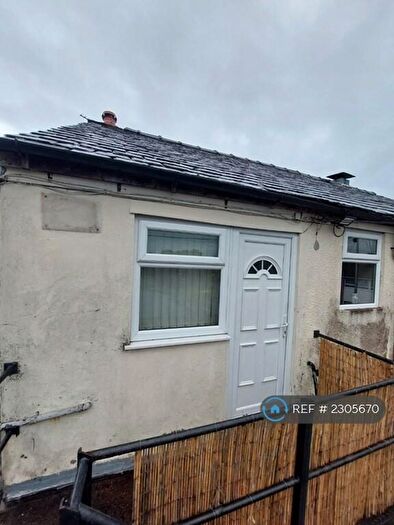 2 Bedroom Maisonette To Rent In Bury Old Road, Prestwich, Manchester, M25