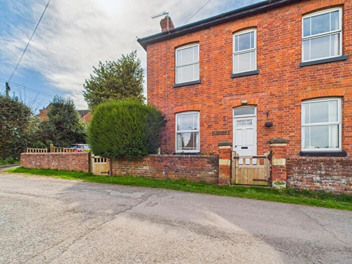 2 Bedroom Semi-Detached House For Sale In Poplar Road, Clehonger, Clehonger, HR2