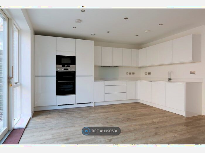 5 Bedroom Flat To Rent In Hazell Street, Cambridge, CB1