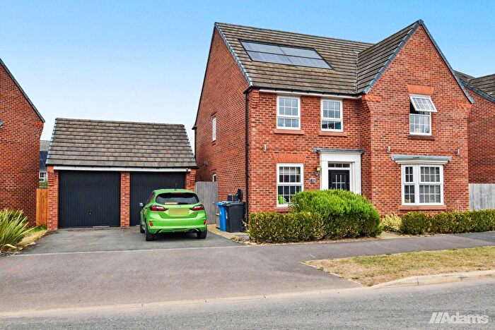 4 Bedroom Detached House For Sale In Walsingham Drive, Sandymoor, Cheshire, WA7