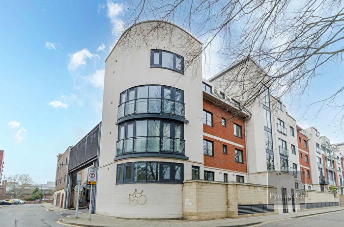 2 Bedroom Flat For Sale In Chapel Field East, Norwich, NR1