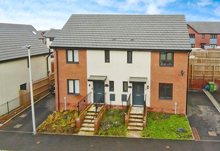 3 Bedroom Semi-Detached House For Sale In Gwern Gwynfael, Capel Llanilltern, Cardiff, CF5