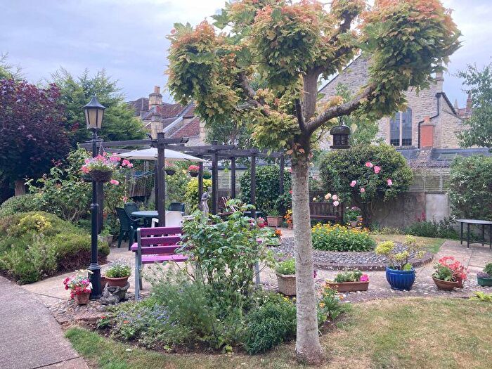 2 Bedroom Retirement Property For Sale In Weston, Bath, BA1