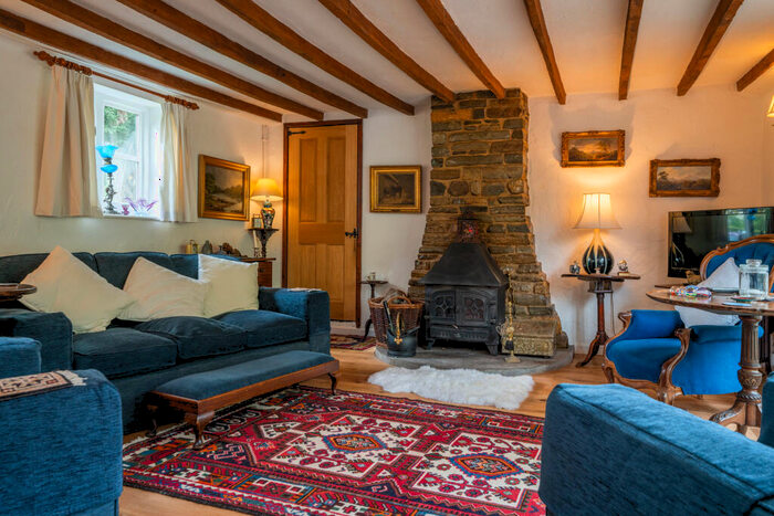 5 Bedroom Farm House For Sale In Longdon, Tewkesbury, GL20