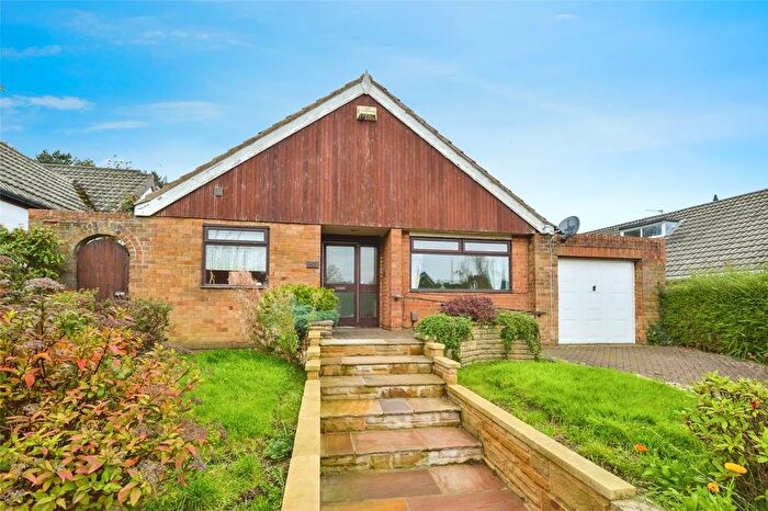 2 Bedroom Bungalow For Sale In Rothesay Grove, Nunthorpe, TS7