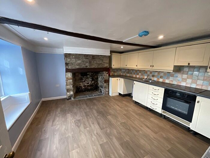 2 Bedroom Cottage To Rent In Shorestone, Woolley, EX23