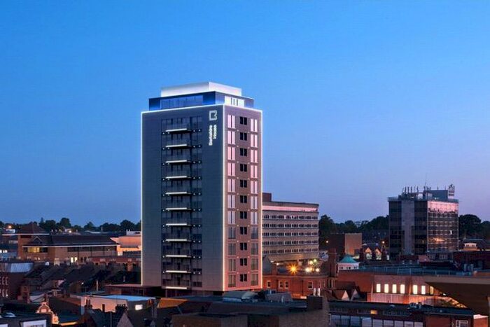 1 Bedroom Flat To Rent In Berkshire House, Queen Street, Maidenhead, Berkshire, SL6