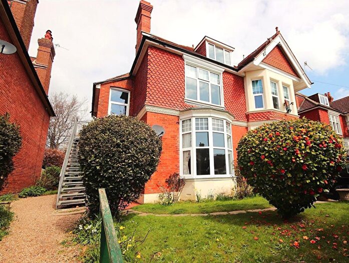 3 Bedroom Flat For Sale In Dorset Road, Bexhill-On-Sea, TN40