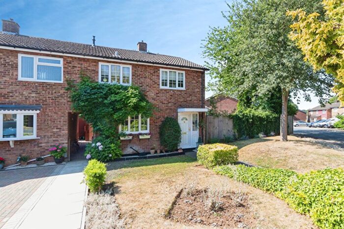 3 Bedroom Semi-Detached House For Sale In Raleigh Crescent, Stevenage, SG2