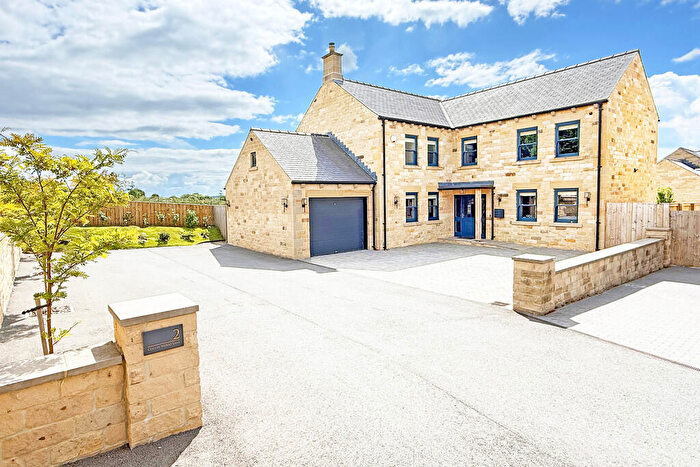 4 Bedroom Detached House For Sale In Collin Wood Lane, Birstwith, HG3