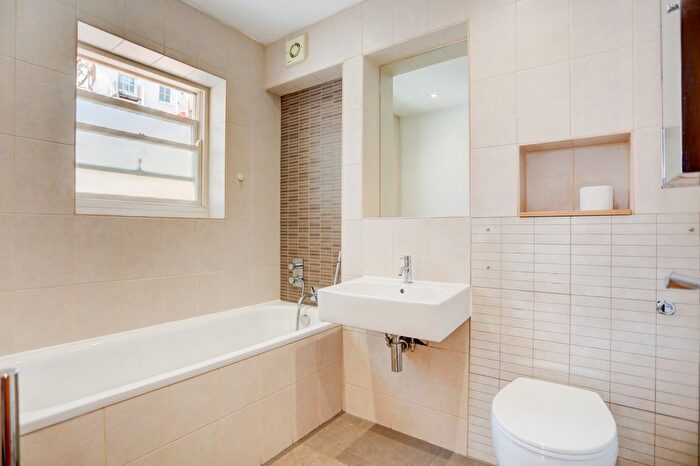2 Bedroom Flat To Rent In Brunswick Street West, Hove, BN3