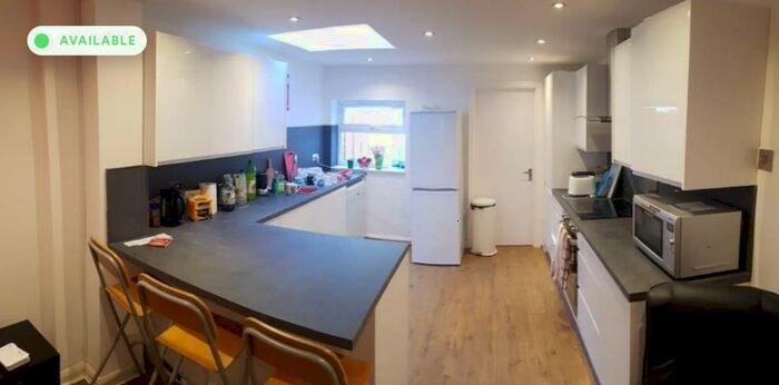 6 Bedroom Terraced House To Rent In Heeley Road, Selly Oak, Birmingham, B29