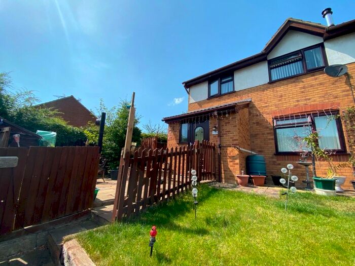 2 Bedroom Terraced House For Sale In The Chase, Ropsley, NG33
