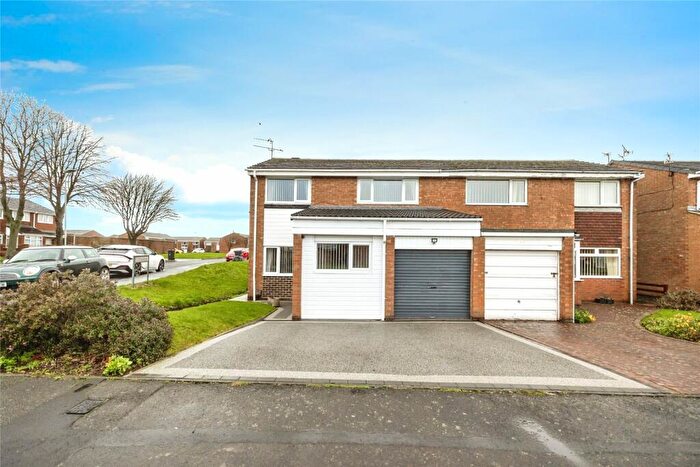 3 Bedroom Semi-Detached House For Sale In Harewood Drive, Bedlington, NE22