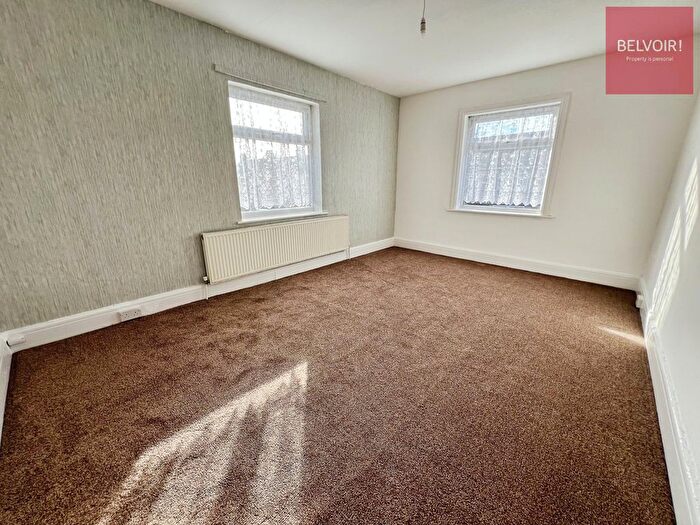 3 Bedroom Terraced House To Rent In Lord Street, Grimsby, DN31