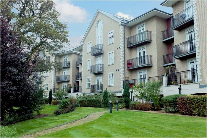 2 Bedroom Apartment To Rent In Regents Drive, Repton Park, Woodford Green, Essex, IG8