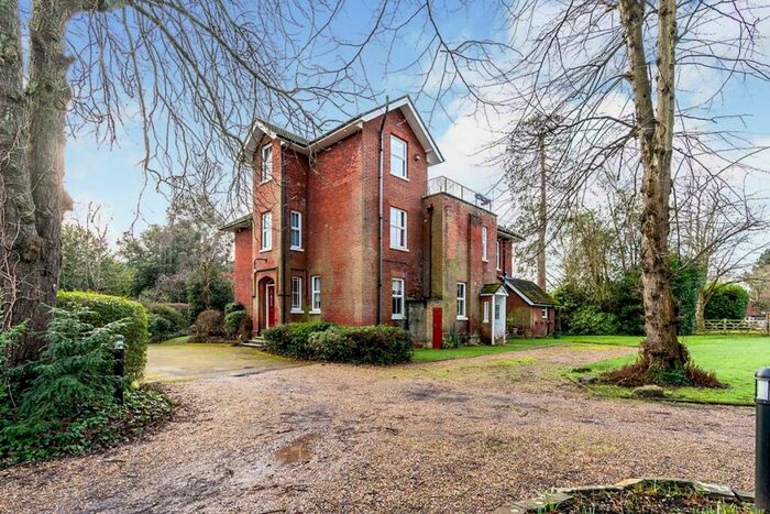 2 Bedroom Flat To Rent In De Grouchy Lane, Southampton, SO17