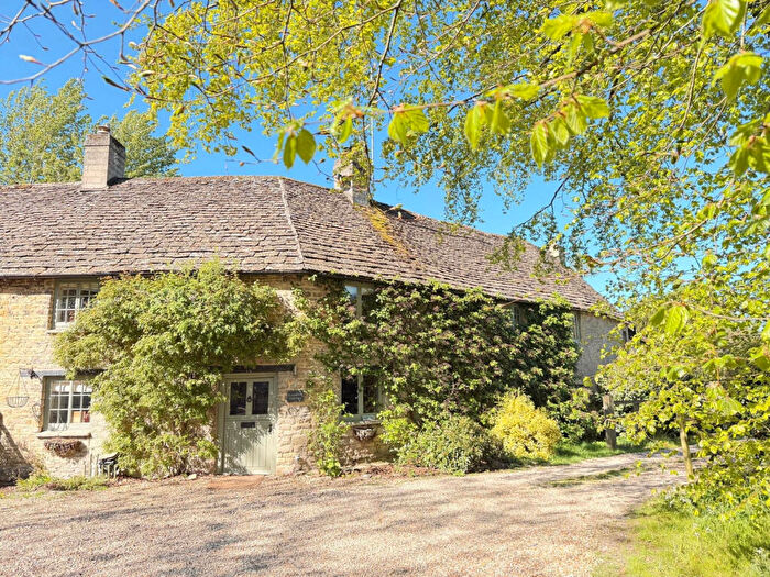 6 Bedroom Cottage For Sale In The Walk, Main Road, Alvescot Bampton Oxfordshire, OX18