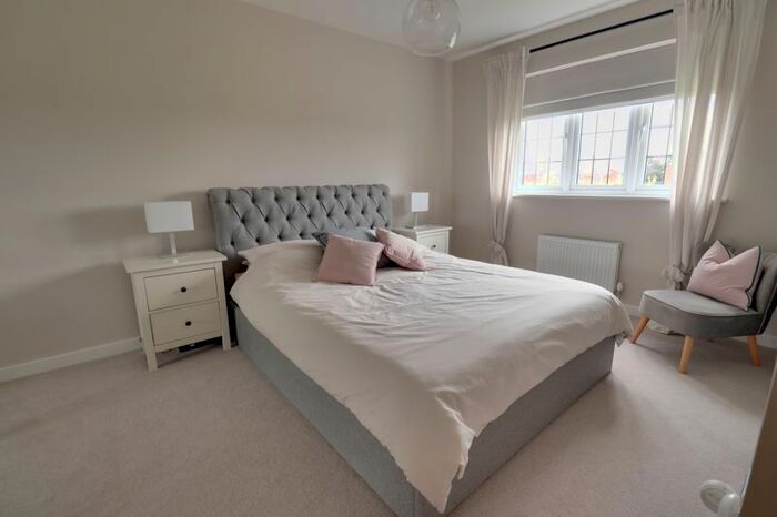 4 Bedroom Detached House For Sale In Sycamore Way, Penkridge, Staffordshire, ST19