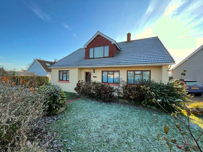 4 Bedroom Detached House For Sale In Beaufort Drive, Kittle, Swansea, SA3